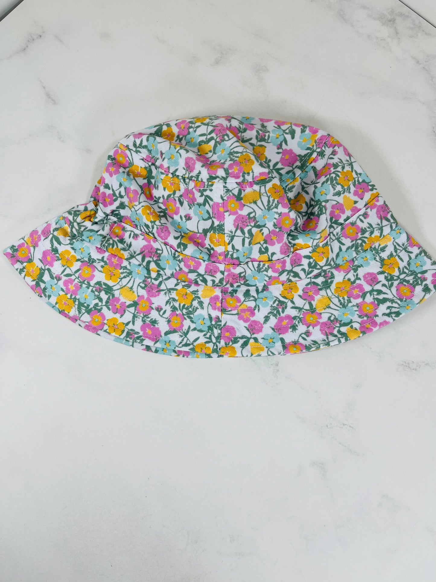Sombreros NAME IT varios colores